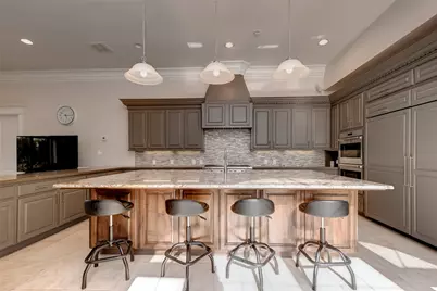 12445 Memorial Drive, Houston, TX 77024 - Photo 16