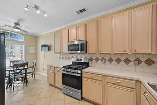 20014 Rolling Hills Ln, Katy, TX 77449 - Photo 4