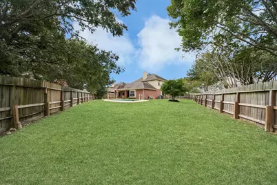 214 Willards Way, Stafford, TX 77477 - Photo 10