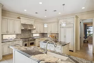 3749 Olympia Dr, Houston, TX 77019 - Photo 14