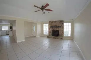 19526 Leaning Timbers Dr, Humble, TX 77346 - Photo 4