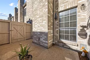 3218 Holly Hall St, Houston, TX 77054 - Photo 20