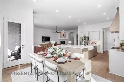 12115 Lake View Boulevard, Mont Belvieu, TX 77523 - Photo 32