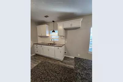 511 S Roosevelt Avenue, Cleveland, TX 77327 - Photo 8