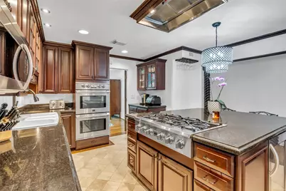 1503 Banks Street, Houston, TX 77006 - Photo 12