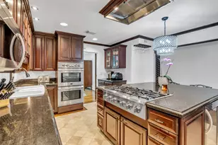 1503 Banks St, Houston, TX 77006 - Photo 12