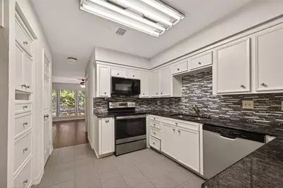 7655 S Braeswood Boulevard #47, Houston, TX 77071 - Photo 10