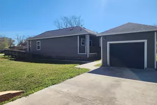 2510 24th St, Dickinson, TX 77539 - Photo 16