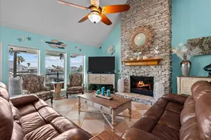 45 Dolphin St, Bayou Vista, TX 77563 - Photo 12