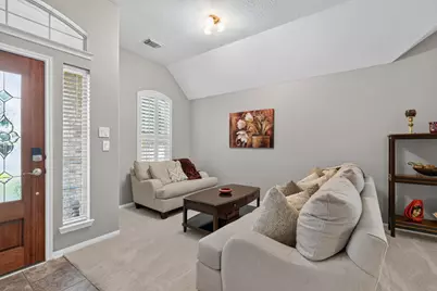2410 Avalon Trace Lane, Pearland, TX 77581 - Photo 8