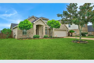 2410 Avalon Trace Lane, Pearland, TX 77581 - Photo 2