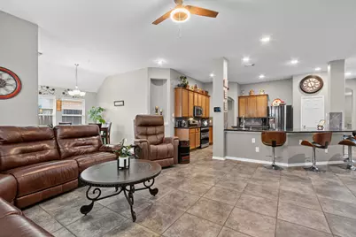 2410 Avalon Trace Lane, Pearland, TX 77581 - Photo 16