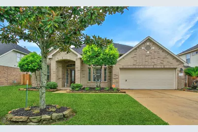 2410 Avalon Trace Lane, Pearland, TX 77581 - Photo 4