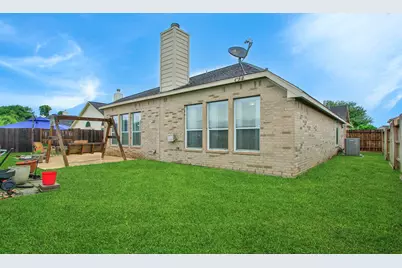 2410 Avalon Trace Lane, Pearland, TX 77581 - Photo 38