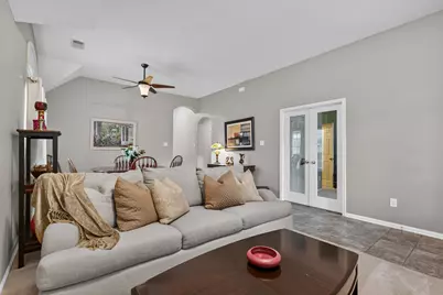 2410 Avalon Trace Lane, Pearland, TX 77581 - Photo 6
