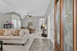 2410 Avalon Trace Ln, Pearland, TX 77581 - Photo 4