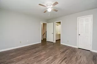 1002 Meadowlark Ln, Sugar Land, TX 77478 - Photo 16