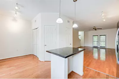 9200 Westheimer Road #705, Houston, TX 77063 - Photo 6