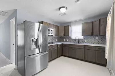 7508 Glass Street, Houston, TX 77016 - Photo 6