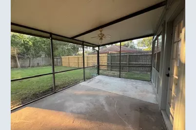 223 Wedgewood Street, Lake Jackson, TX 77566 - Photo 24