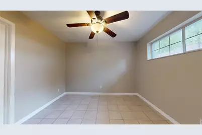 5017 Mallow Street, Houston, TX 77033 - Photo 28