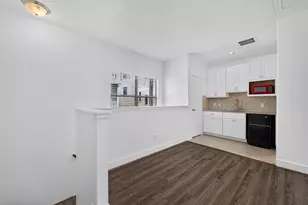 822 W 22nd St, Houston, TX 77008 - Photo 32