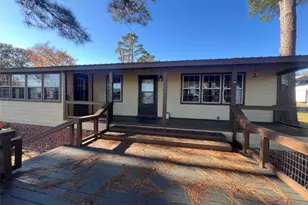 2 Lee Dr, Huntsville, TX 77320 - Photo 4