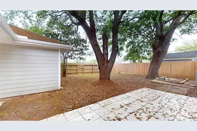 2206 Carriage Lane, La Marque, TX 77568 - Photo 28
