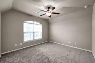 2458 S Bramlet Dr, Conroe, TX 77304 - Photo 28