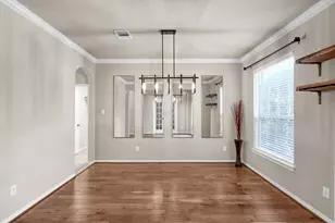 2458 S Bramlet Dr, Conroe, TX 77304 - Photo 6