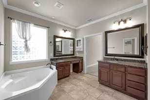 2458 S Bramlet Dr, Conroe, TX 77304 - Photo 20