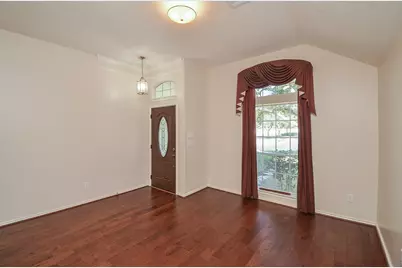 2019 Magnolia Crest Lane, Sugar Land, TX 77478 - Photo 2