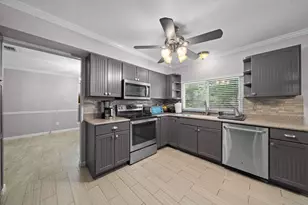 2147 Lone Rock Dr, Houston, TX 77339 - Photo 4