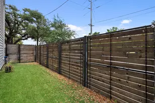 2518 Pease St, Houston, TX 77003 - Photo 20