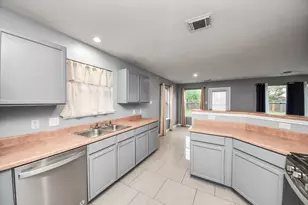 21018 Creek Edge Ct, Katy, TX 77449 - Photo 14