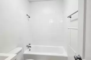 832 S Anderson St, Angleton, TX 77515 - Photo 12