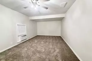 832 S Anderson St, Angleton, TX 77515 - Photo 10