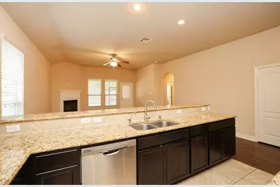 147 W Wading Pond Circle, Tomball, TX 77375 - Photo 16
