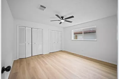 10935 Silkwood Drive, Houston, TX 77031 - Photo 16
