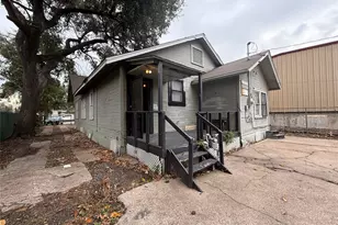 544 W 28th St, Houston, TX 77008 - Photo 2