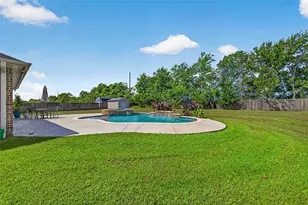 10706 Harry Dr, Needville, TX 77461 - Photo 32