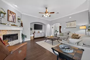10706 Harry Dr, Needville, TX 77461 - Photo 6