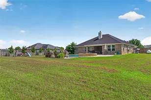 10706 Harry Dr, Needville, TX 77461 - Photo 38