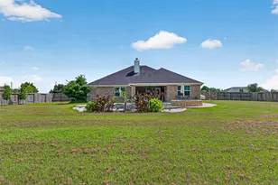 10706 Harry Dr, Needville, TX 77461 - Photo 38