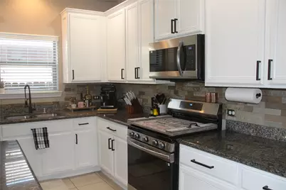 28623 Lockeridge Springs Drive, Spring, TX 77386 - Photo 10