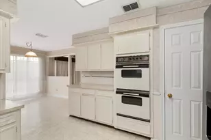 5607 Arncliffe Dr, Houston, TX 77088 - Photo 22