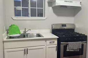 9312 Manchester St, Houston, TX 77012 - Photo 6