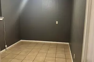 9312 Manchester St, Houston, TX 77012 - Photo 10