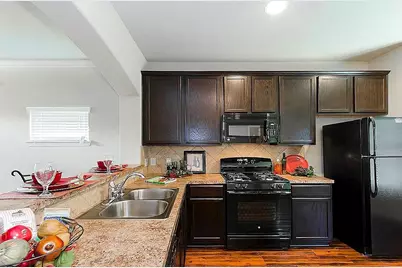 33 Woodland Hills Drive #A, Conroe, TX 77303 - Photo 4