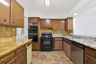 7138 Mobud Dr, Houston, TX 77074 - Photo 4